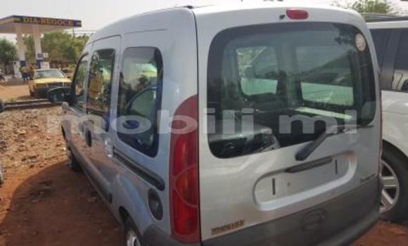 Acheter Occasion Voiture Renault Kangoo Gris à Bamako au Mali Acheter Occasion Voiture Renault Kangoo Gris à Bamako au Mali
