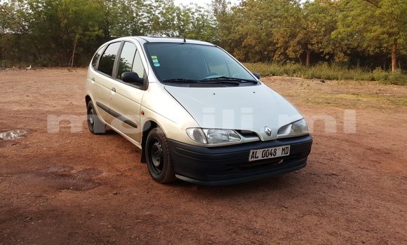 Acheter Occasion Voiture Renault Megane Gris à Bamako au Mali Acheter Occasion Voiture Renault Megane Gris à Bamako au Mali