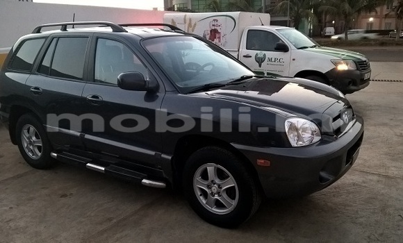 Acheter Occasion Voiture Hyundai Santa Fe Noir à Bamako au Mali Acheter Occasion Voiture Hyundai Santa Fe Noir à Bamako au Mali