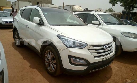 Acheter Occasion Voiture Hyundai Santa Fe Blanc à Bamako au Mali Acheter Occasion Voiture Hyundai Santa Fe Blanc à Bamako au Mali