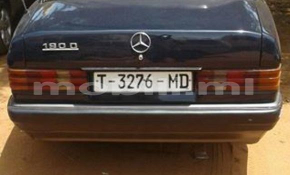 Acheter Occasion Voiture Mercedes‒Benz 190 Bleu à Bamako au Mali Acheter Occasion Voiture Mercedes‒Benz 190 Bleu à Bamako au Mali