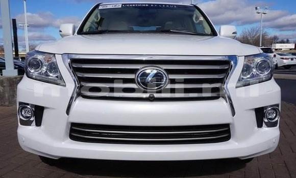 Acheter Occasion Voiture Lexus LX Blanc à Bougouni au Mali Acheter Occasion Voiture Lexus LX Blanc à Bougouni au Mali