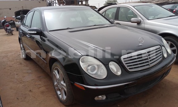 Acheter Occasion Voiture Mercedes‒Benz E-Class Noir à Bamako au Mali Acheter Occasion Voiture Mercedes‒Benz E-Class Noir à Bamako au Mali