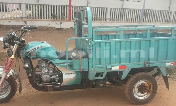 Buy Used Apsonic 3 roues Blue Moto in Bamako in Mali Buy Used Apsonic 3 roues Blue Moto in Bamako in Mali