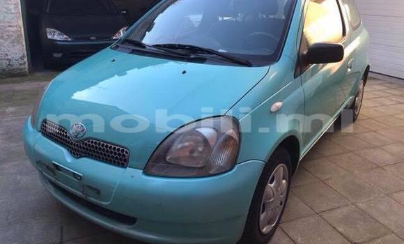 Sayi Na hannu Toyota Yaris Green Mota in Bamako a Mali Sayi Na hannu Toyota Yaris Green Mota in Bamako a Mali