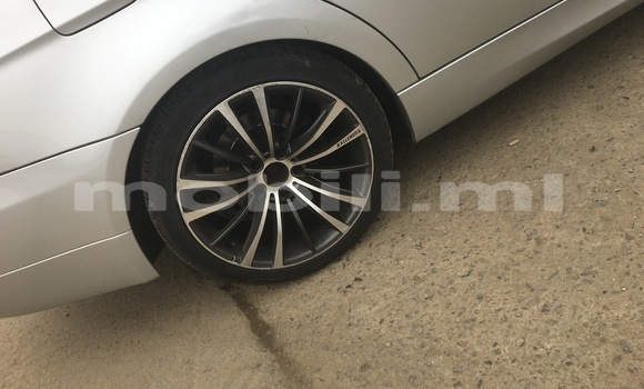 Acheter Occasion Voiture BMW 5-Series Gris à Bamako au Mali Acheter Occasion Voiture BMW 5-Series Gris à Bamako au Mali