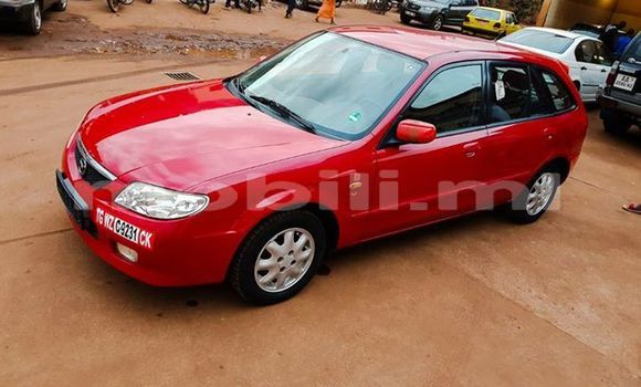 Acheter Occasion Voiture Mazda 323 Rouge à Bamako au Mali Acheter Occasion Voiture Mazda 323 Rouge à Bamako au Mali