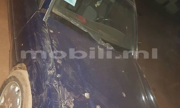 Acheter Occasion Voiture Mercedes‒Benz 190 Bleu à Bamako au Mali Acheter Occasion Voiture Mercedes‒Benz 190 Bleu à Bamako au Mali