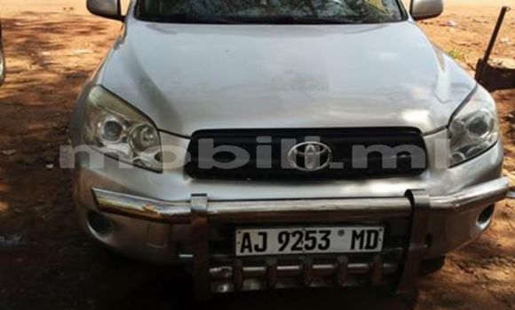 Acheter Occasion Voiture Toyota RAV4 Gris à Bamako au Mali Acheter Occasion Voiture Toyota RAV4 Gris à Bamako au Mali