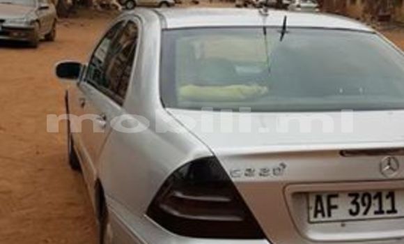Acheter Occasion Voiture Mercedes‒Benz C-Class Gris à Bamako au Mali Acheter Occasion Voiture Mercedes‒Benz C-Class Gris à Bamako au Mali