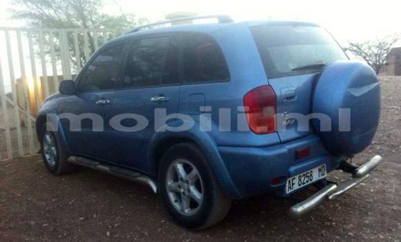 Acheter Occasion Voiture Toyota RAV4 Bleu à Bamako au Mali Acheter Occasion Voiture Toyota RAV4 Bleu à Bamako au Mali
