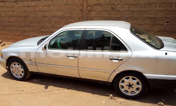 Acheter Occasion Voiture Mercedes‒Benz C-Class Gris à Bamako au Mali Acheter Occasion Voiture Mercedes‒Benz C-Class Gris à Bamako au Mali