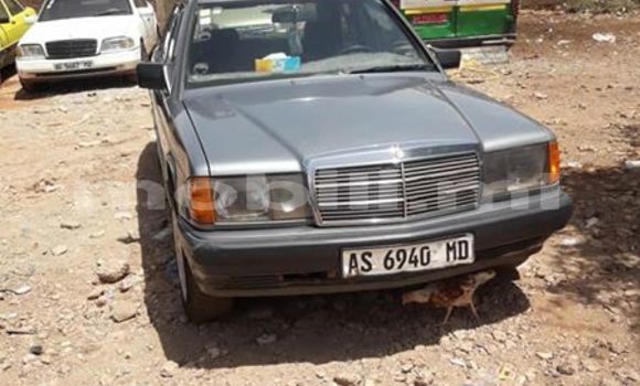 Acheter Occasion Voiture Mercedes‒Benz 190 Gris à Bamako au Mali Acheter Occasion Voiture Mercedes‒Benz 190 Gris à Bamako au Mali