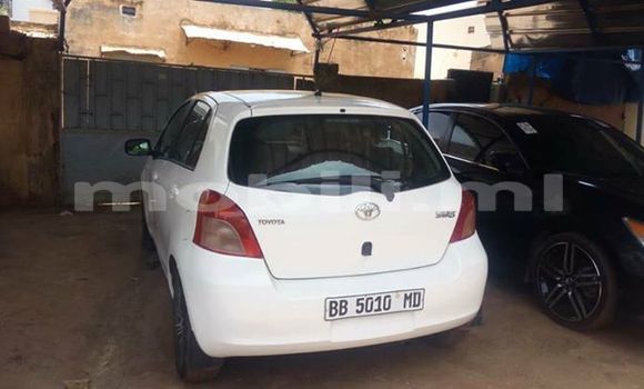 Acheter Occasion Voiture Toyota Yaris Blanc à Bamako au Mali Acheter Occasion Voiture Toyota Yaris Blanc à Bamako au Mali